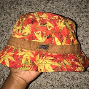 Bucket hat